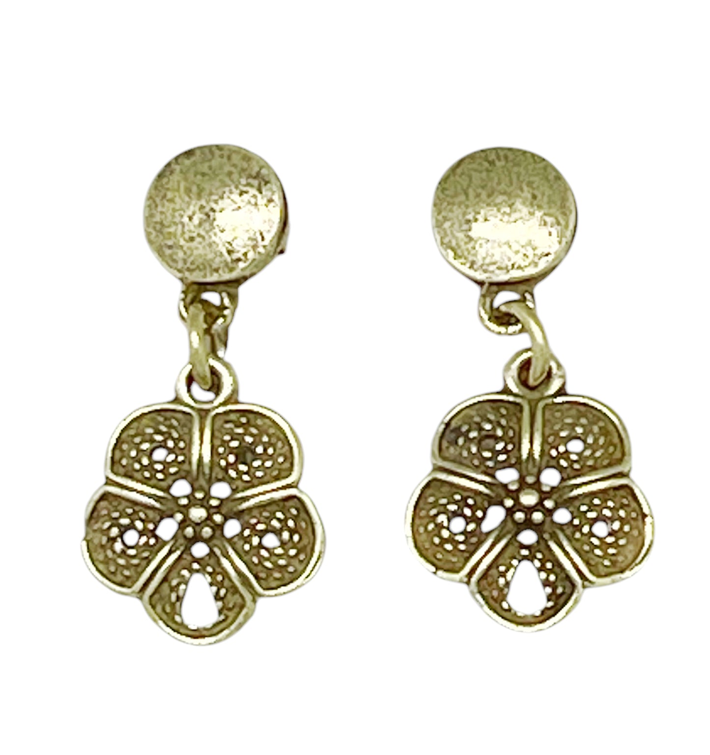 Pendiente Flor Cami en dorado relieve testura