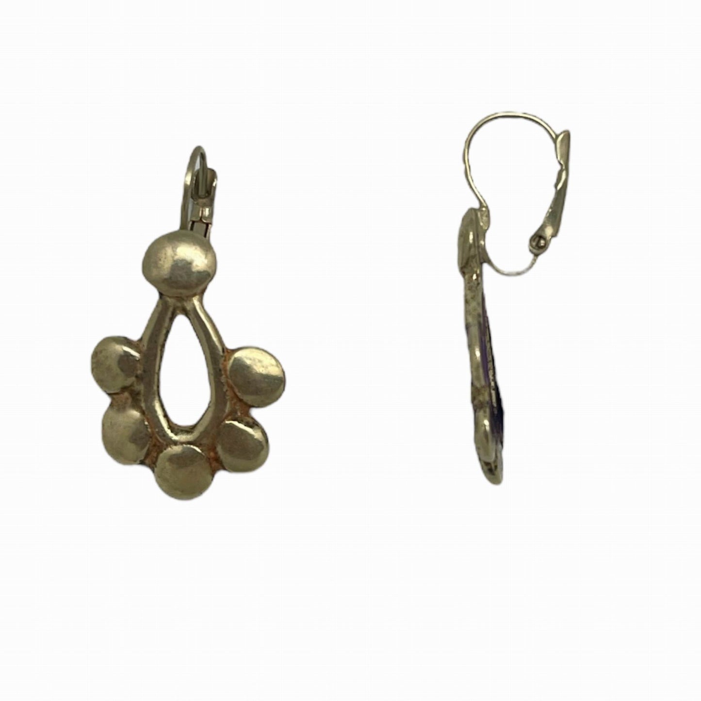 Pendiente dormilona racimo en dorado