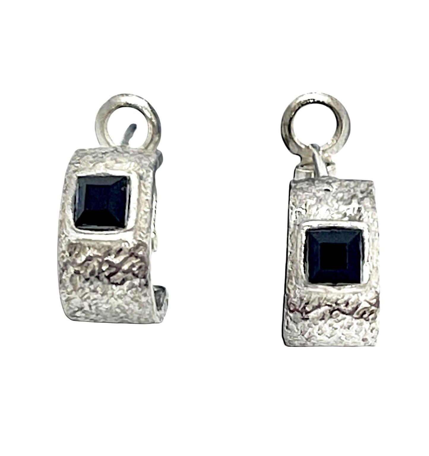 Pendiente aro plata 10µ con Sw 4x4 negro