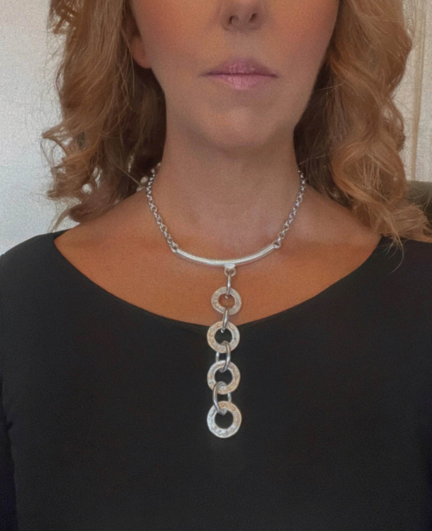 Collar cascada en aros plata chapado