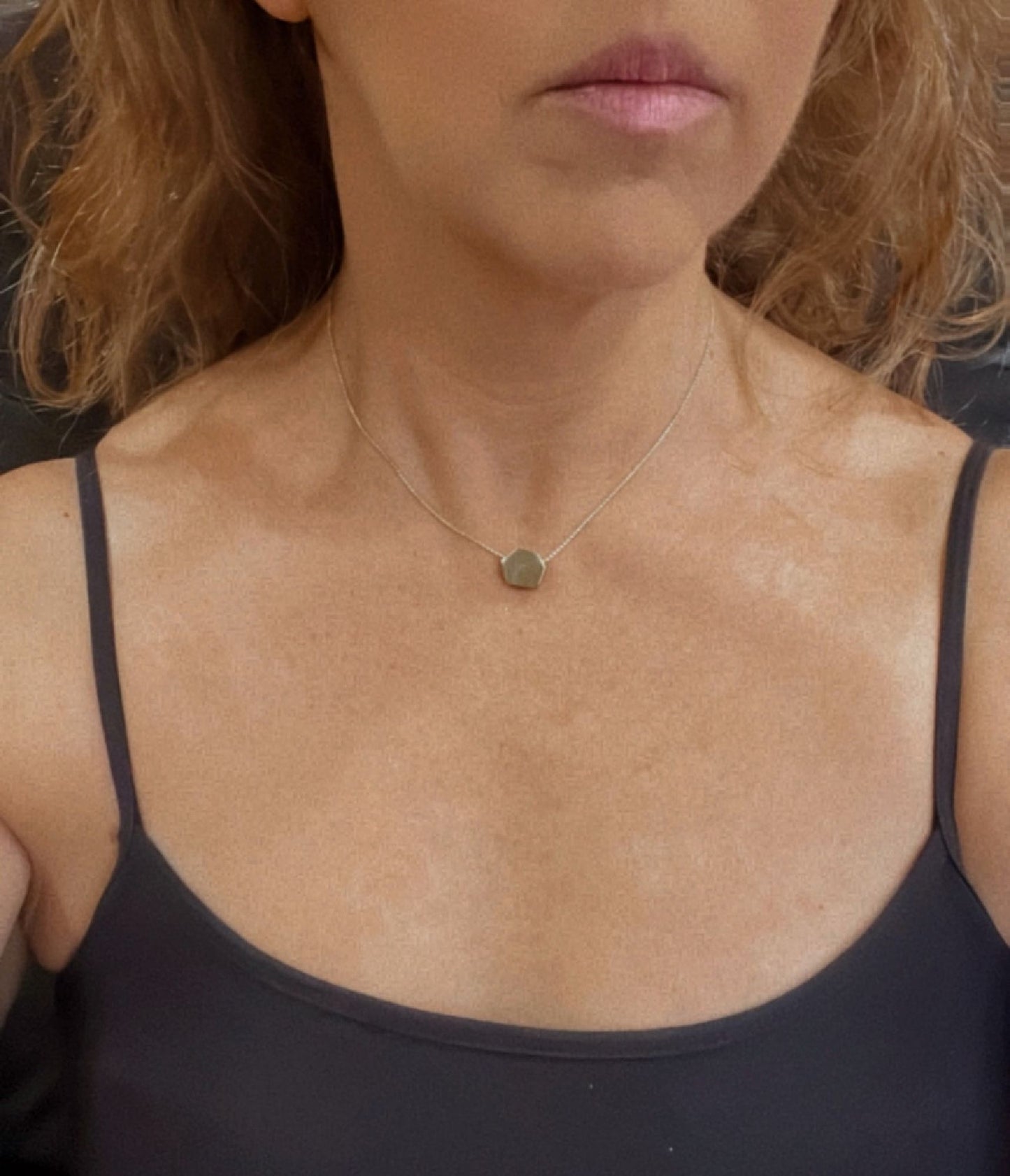 Collar hexágono 4D en plata 7-10micras