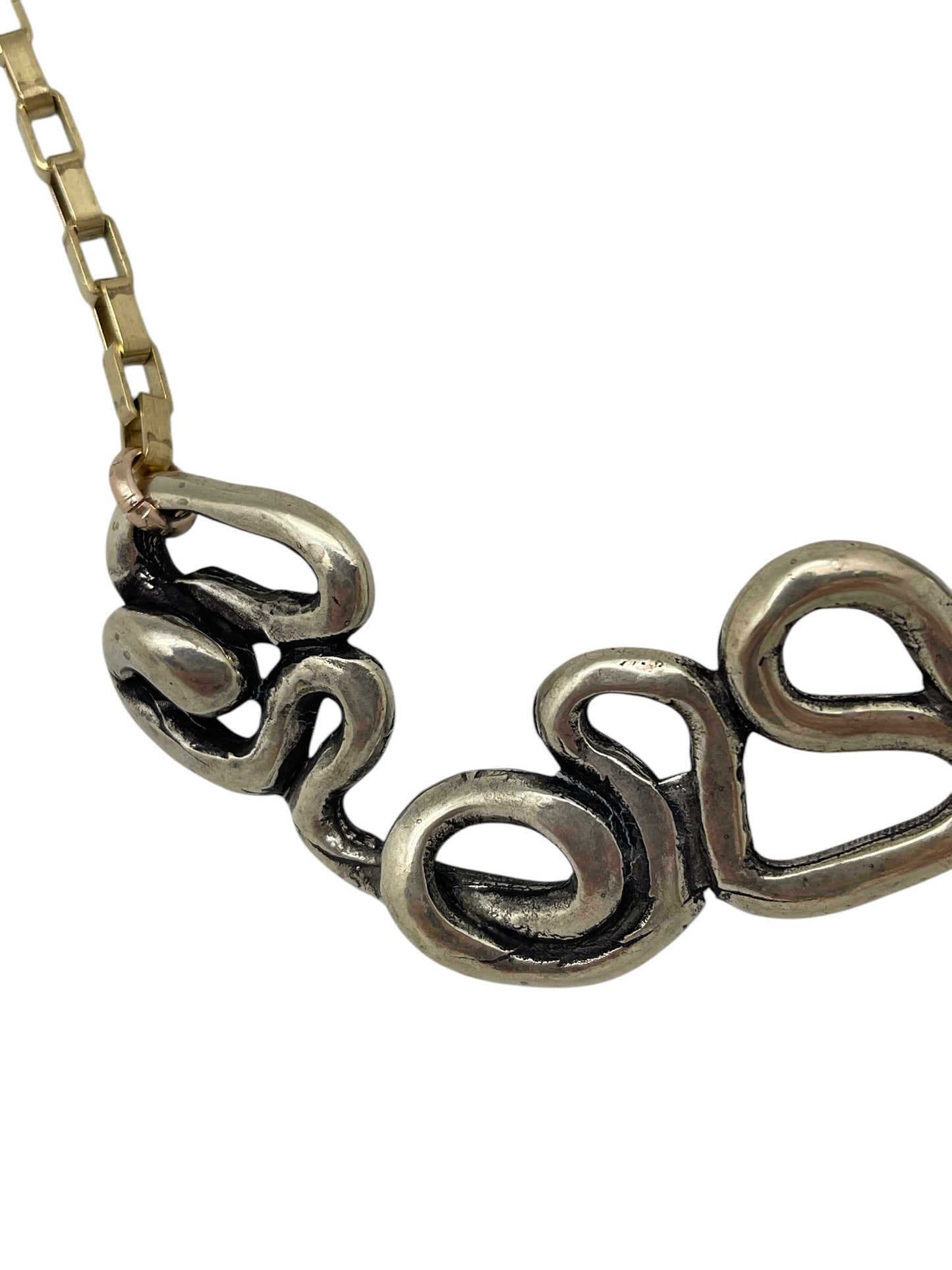 Collar Enredo en dorado con cadena chapada