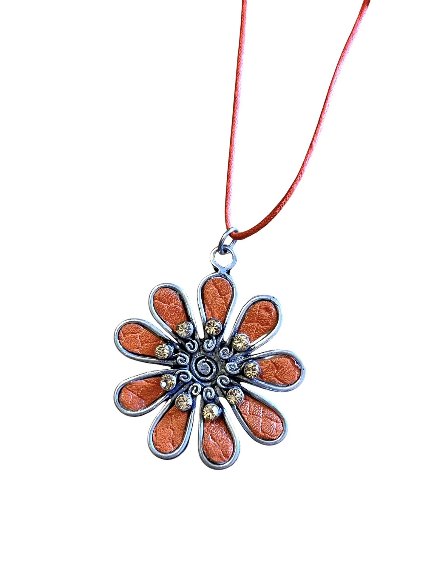 Collar largo margarita color con cristal de Sw Naranja