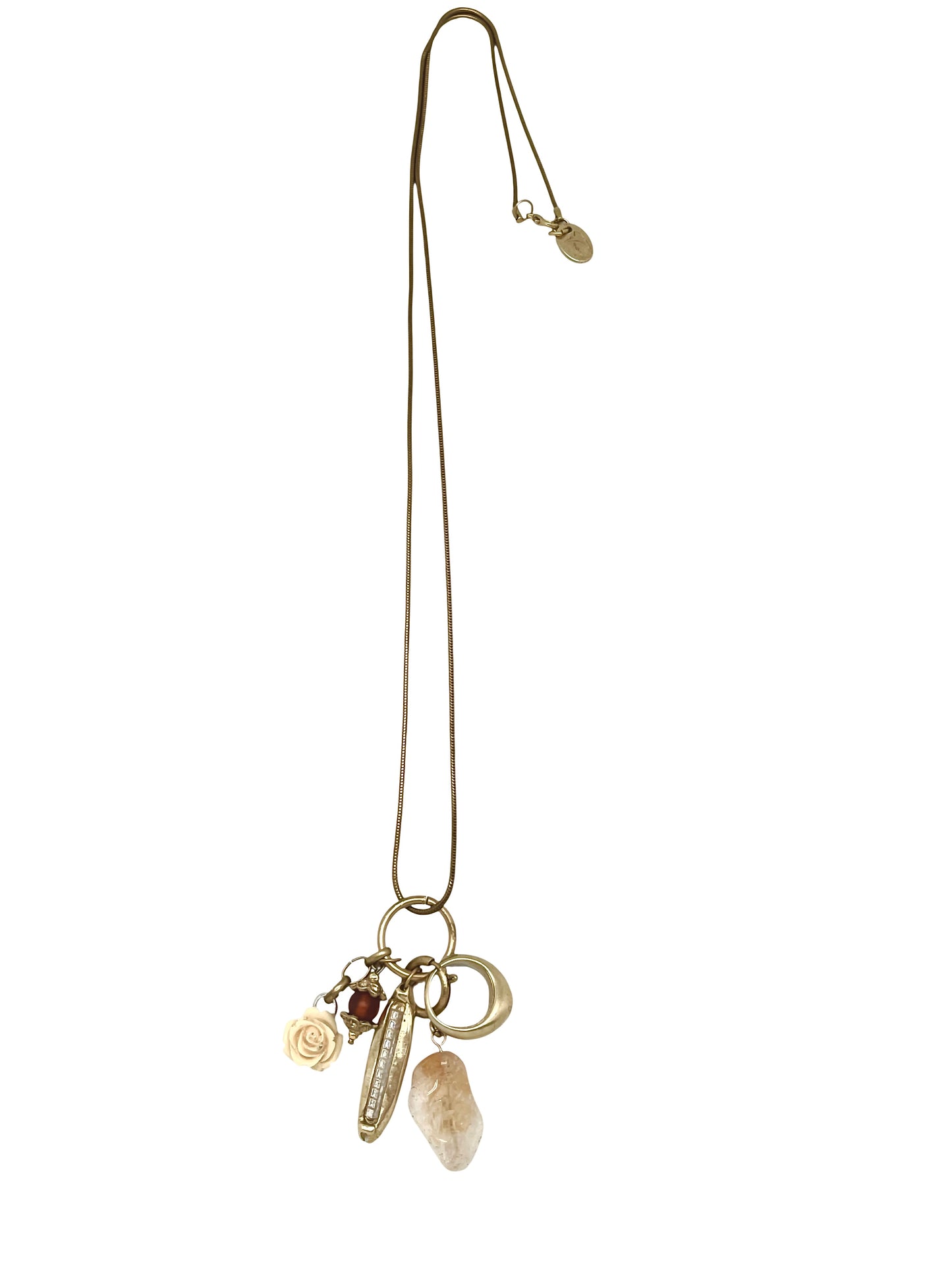 Collar largo Drift dorado chapado latón con anillo y otros charms