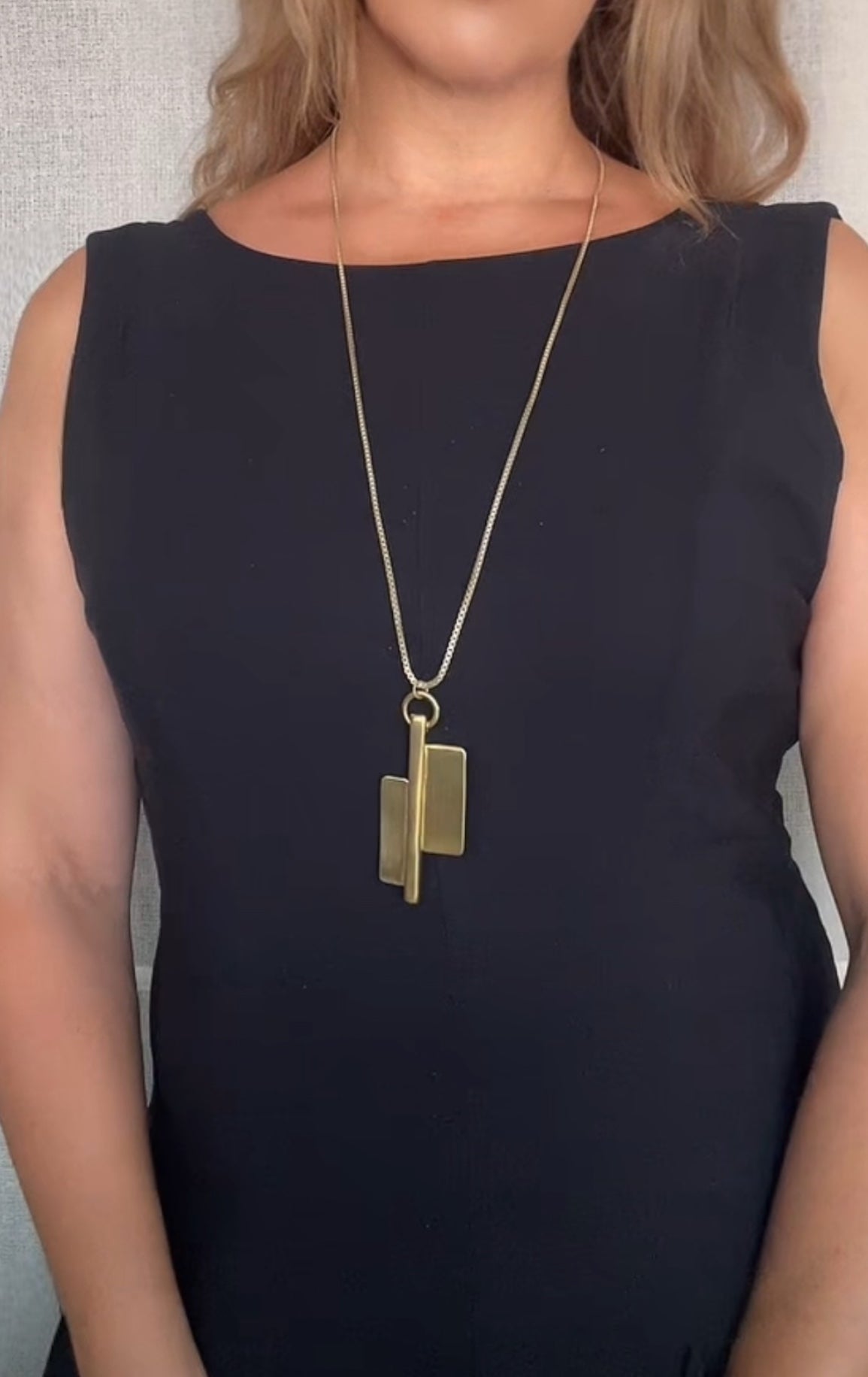 Collar largo XXL Doble Axe latón chapado dorado