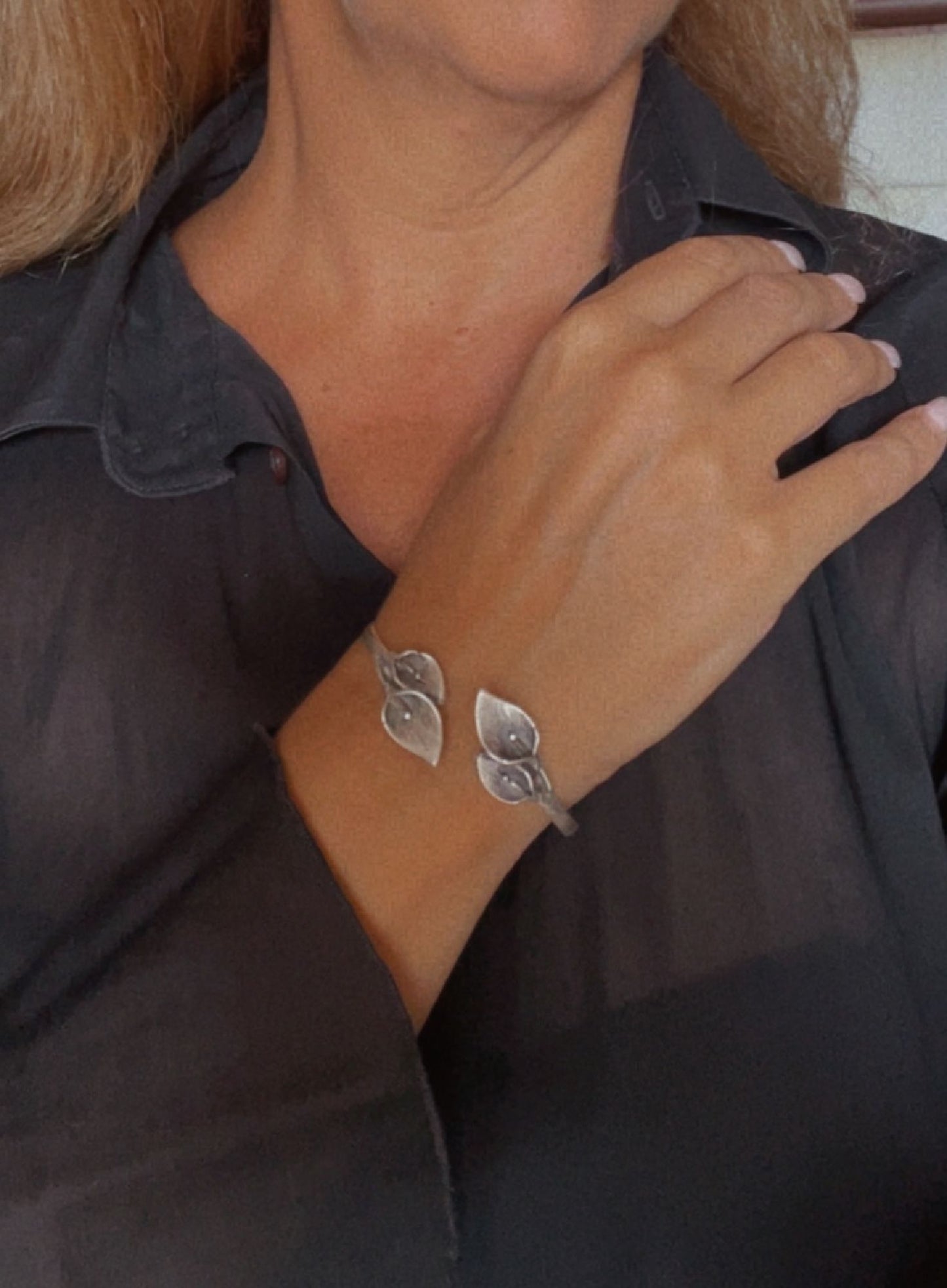 Pulsera calas dobles en latón ajustable plata 7micras