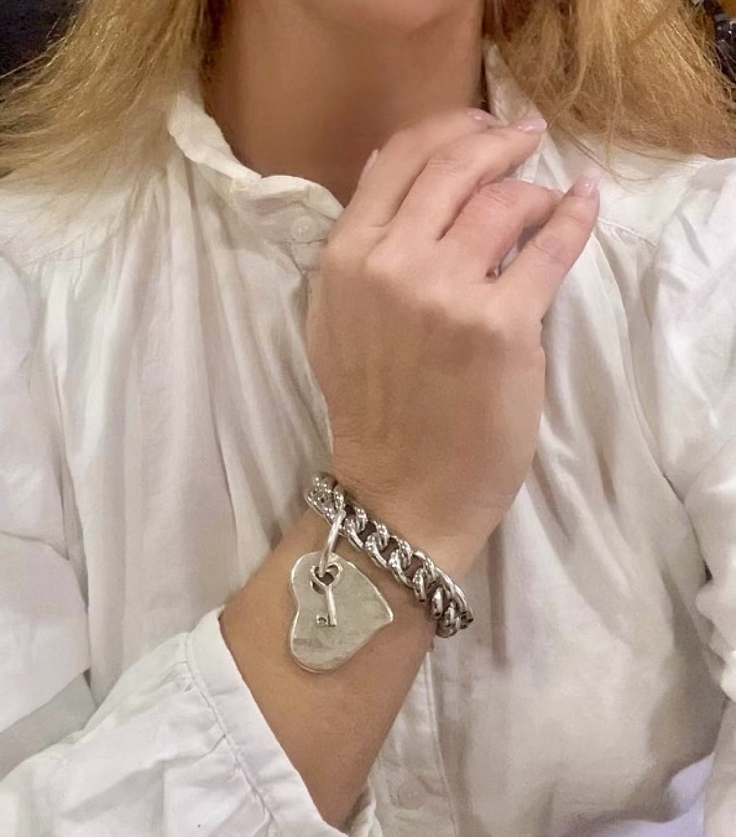 Pulsera cadena Llave y Corazón charm
