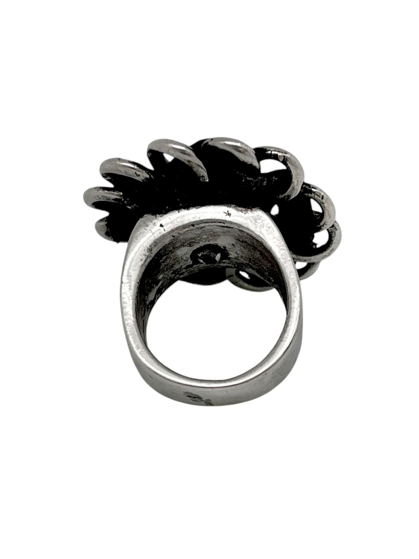 Anillo piel cosido flor negro en plata 10µ