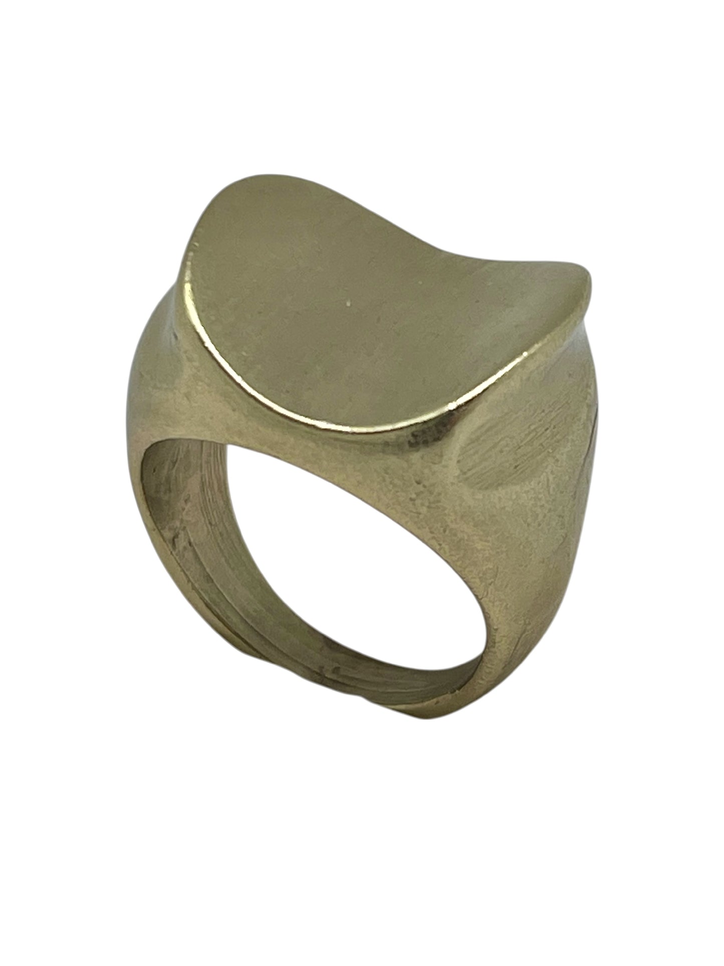 Anillo Mi Curva en dorado chapado latón