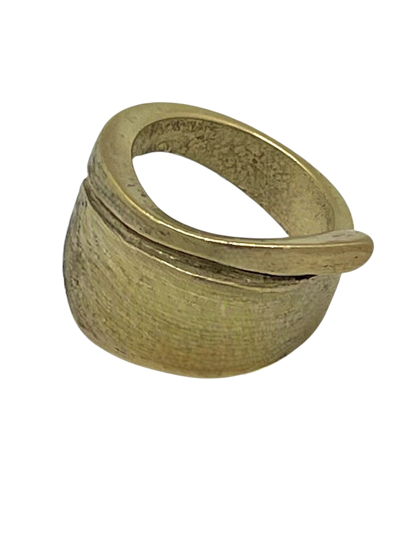 Anillo Twister en dorado chapado latón