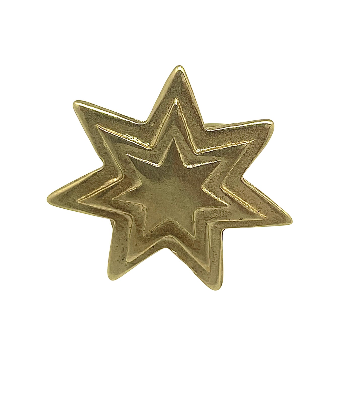 Anillo estrella relieve dorado chapado 10µ latón. Diseño Gloria Mago