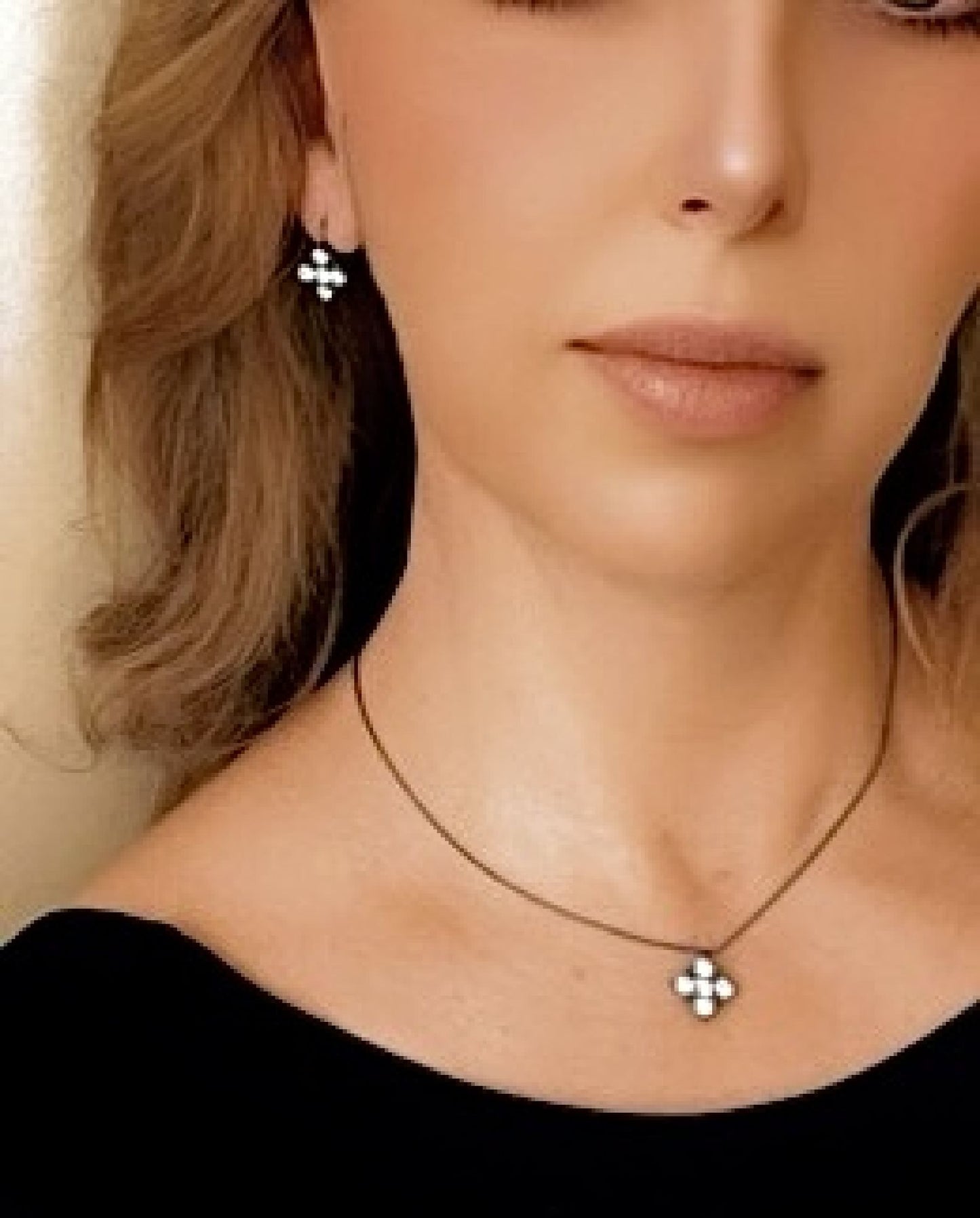 Conjunto collar y pendiente dormilona en plata 10µ gun y cristal Sw _random