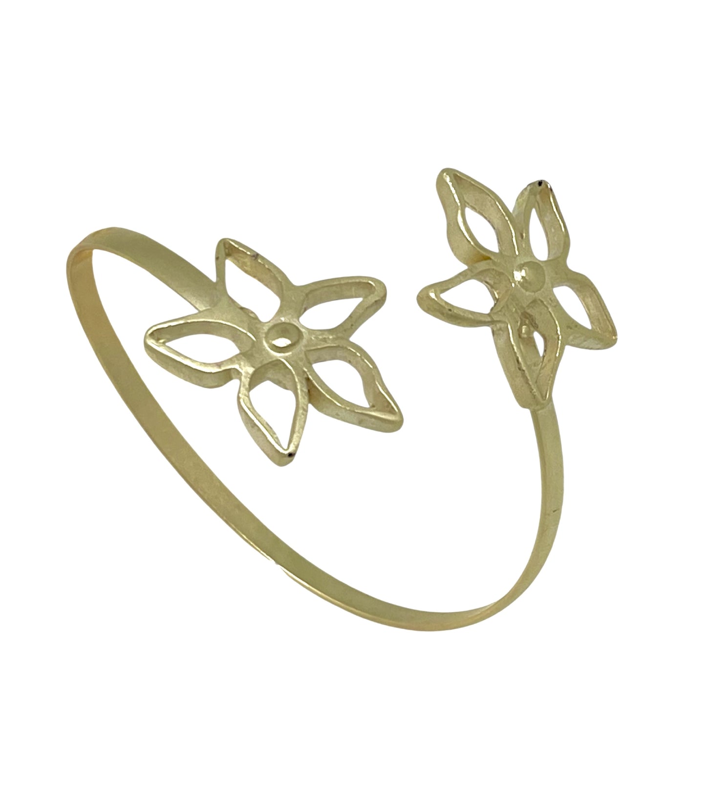 Pulsera brazalete doble flor laton chapado dorado Gloria Mago diseño Madrid exclusivo