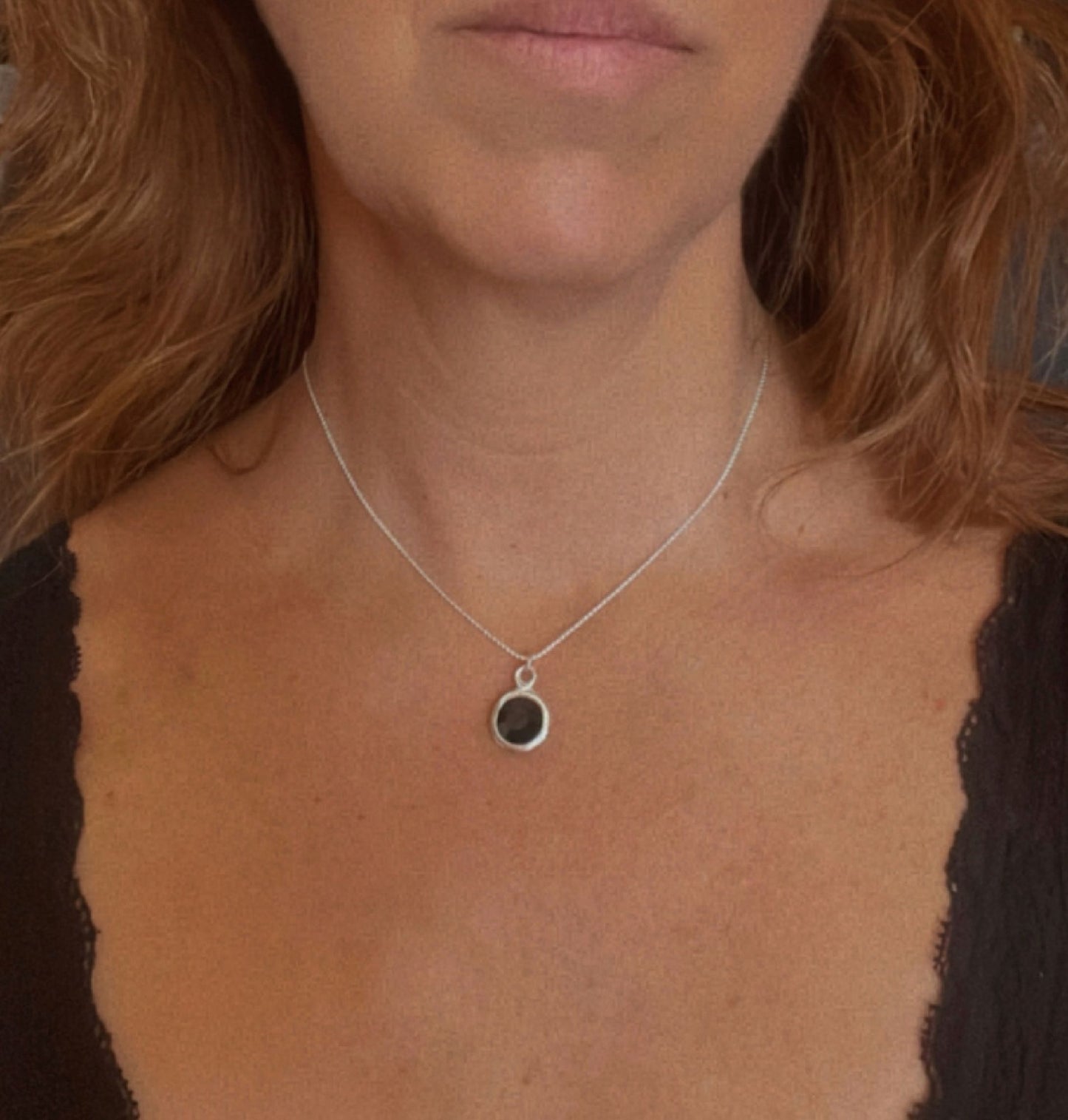 Collar colgante cristal Sw negro