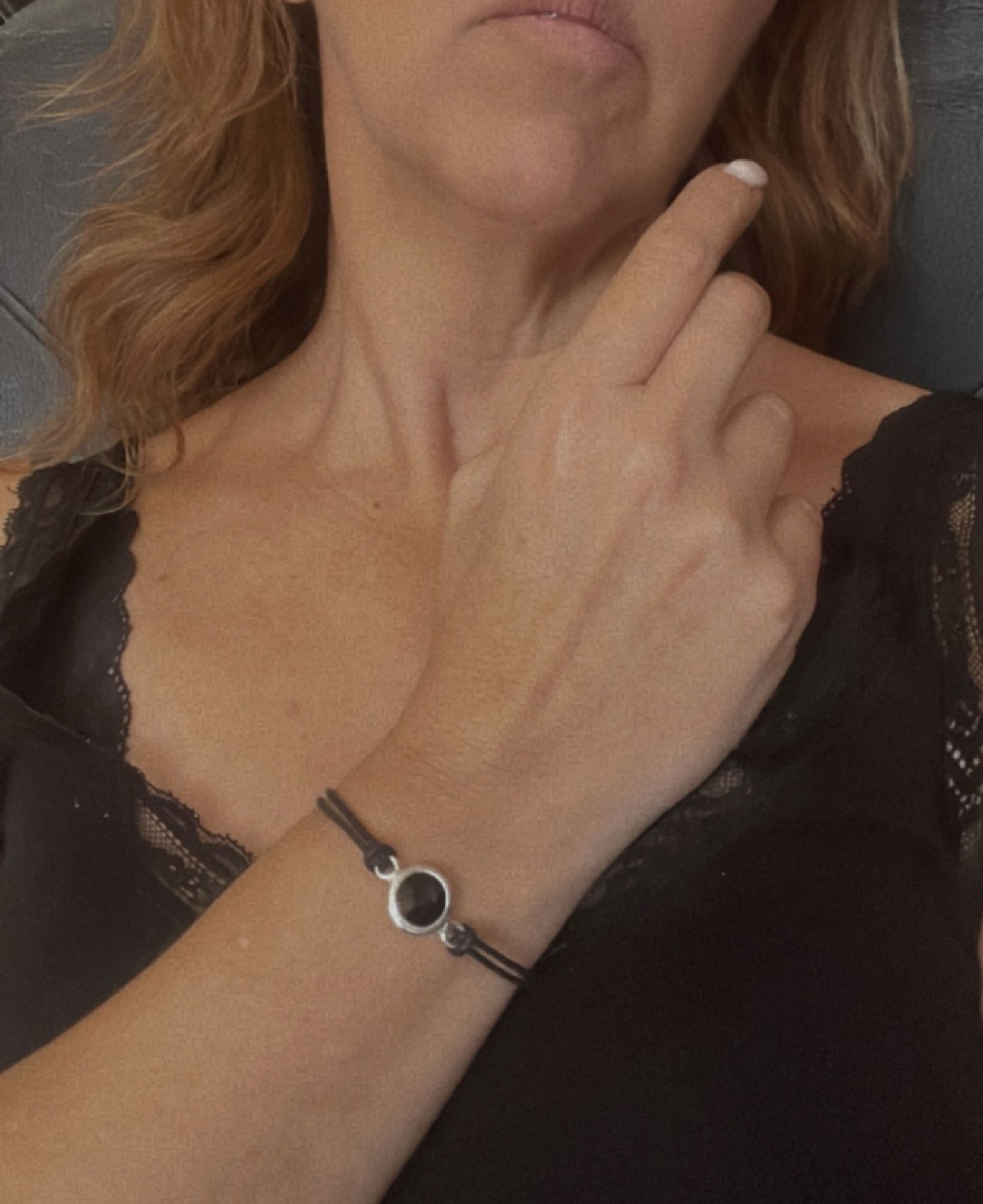 Pulsera Cordón y cristal SW negro