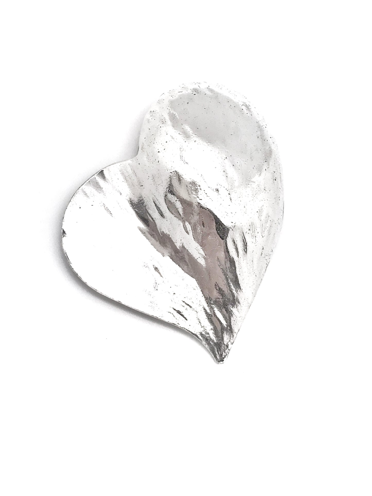 Broche corazón plata zamak chapado 7.5x6.5cm