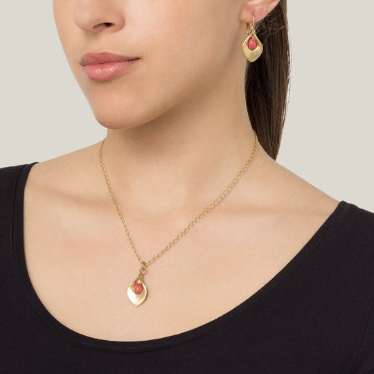 Conjunto collar-pendiente dorado y burdeos"Cala"