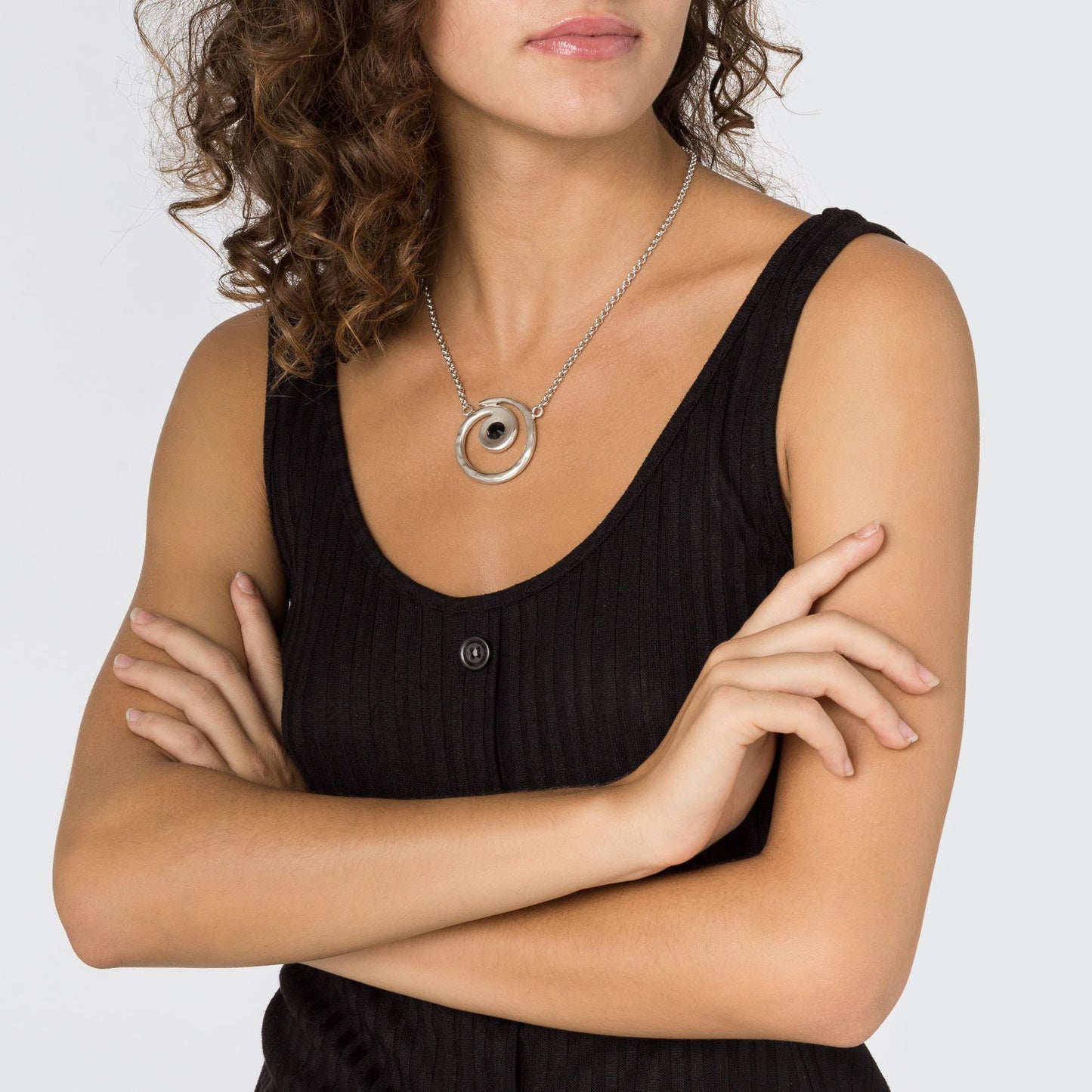 "Circle lane" choker silver plated
