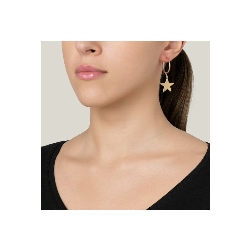 Pendiente aro y estrella colgante dorado