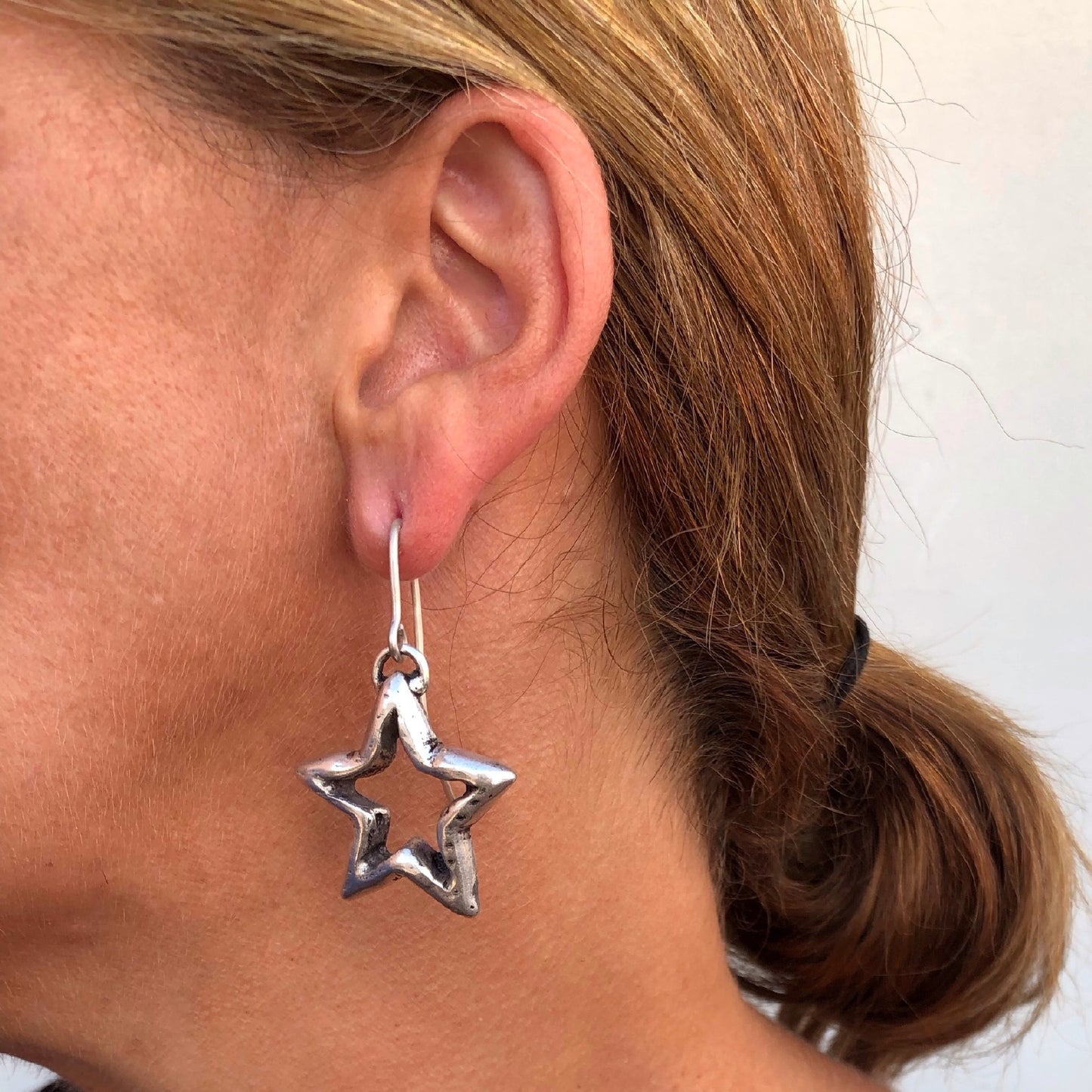 Brinco gancho estrela prata
