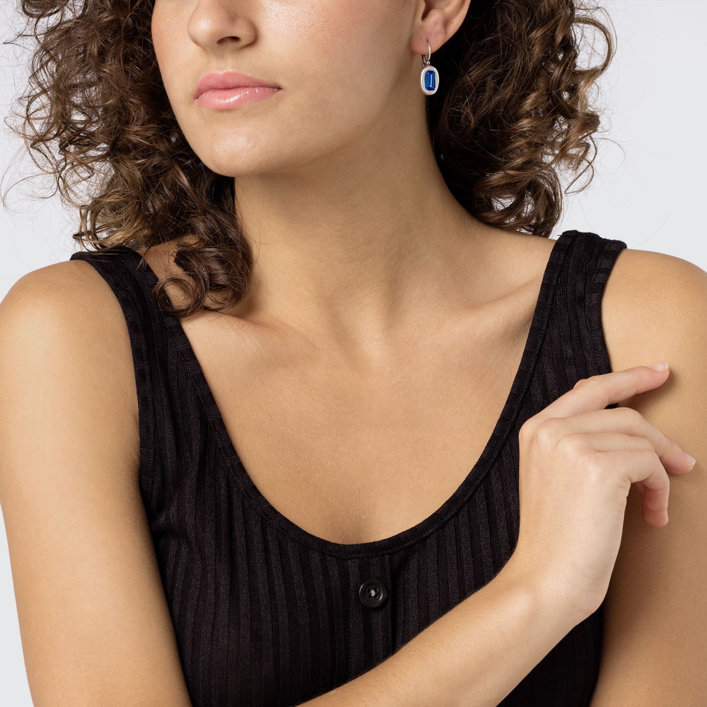 Blue Swarovski baguette silver earring