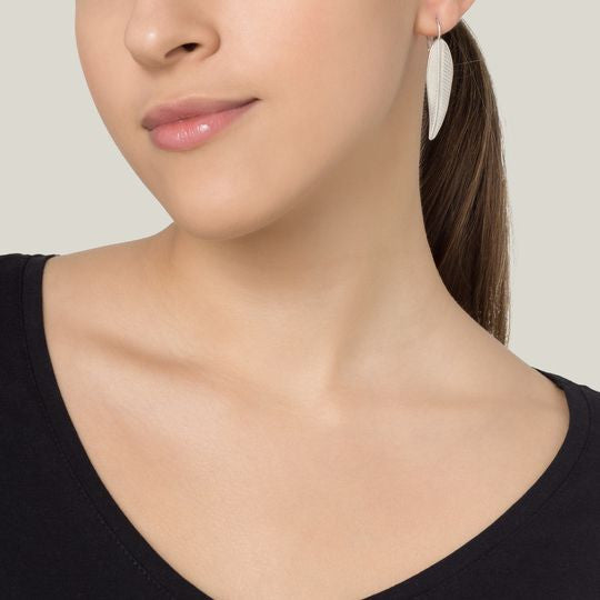 Brinco de prata com gancho de folha de prata