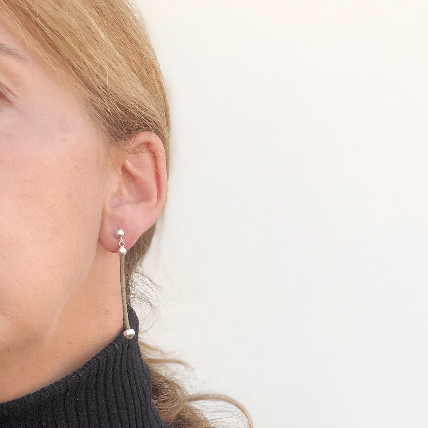 Pendiente plata Infin cordón verde kaki plata925