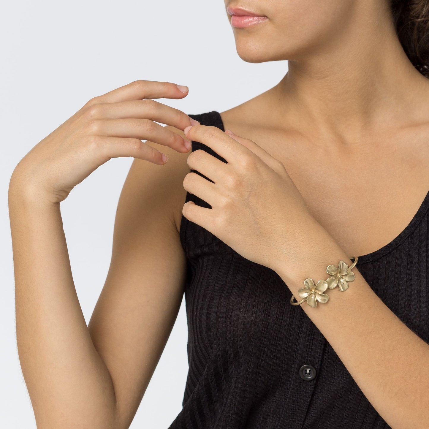 Gold adjustable Fairy flowers gold hoop bracelet