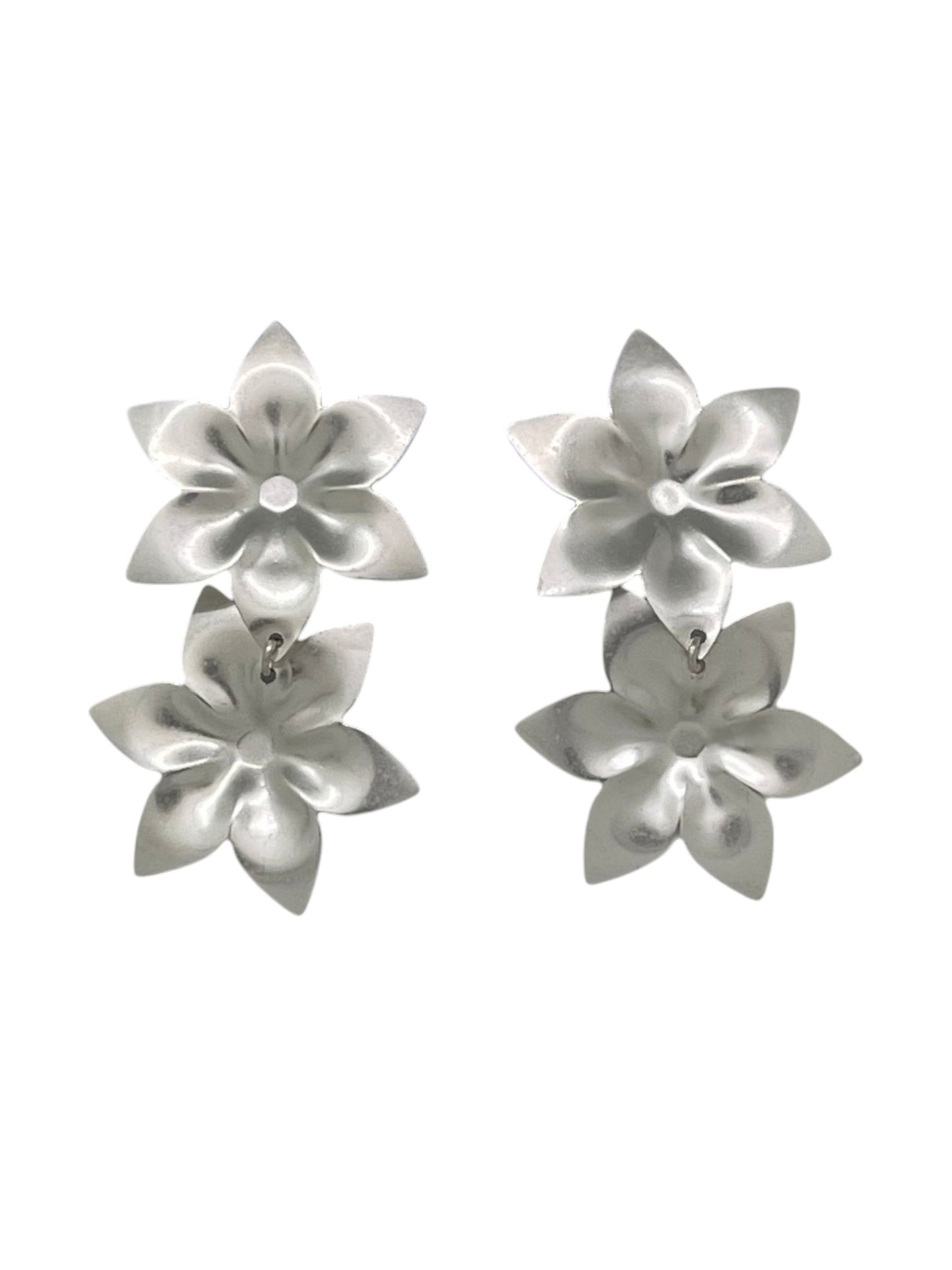 Pendiente doble flor colgante laton plata10µ o dorado