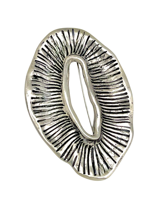 Broche Eclipse Plata Patinada 10µ diseño artesanal Gloria Mago