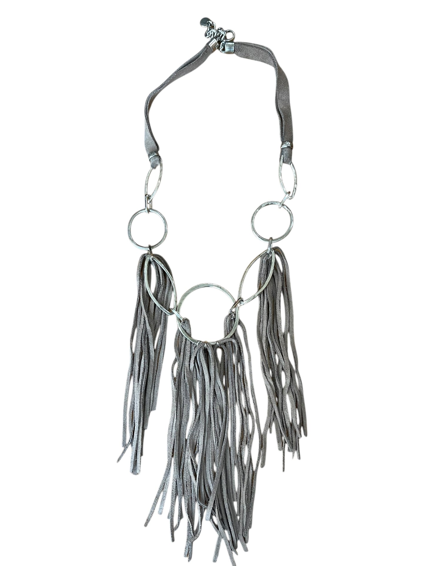 Collar largo flecos y piel taupé