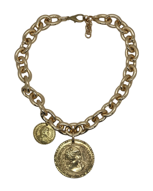 Collar dorado doble moneda irregular