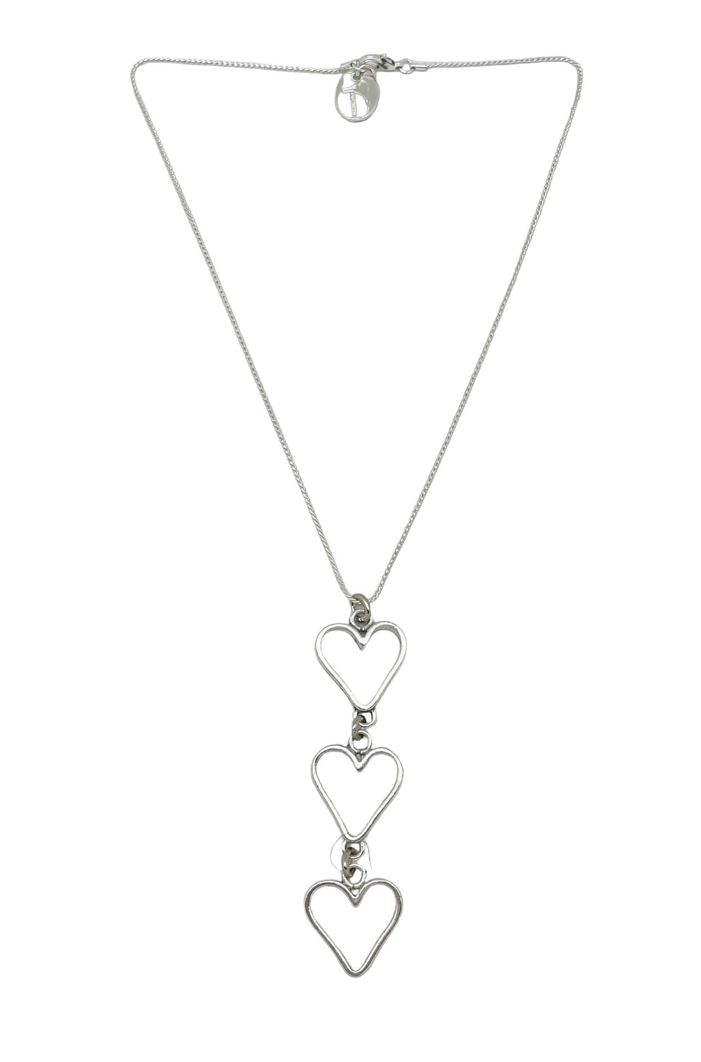 Collar triple corazón en caida a 40cm chapado plata