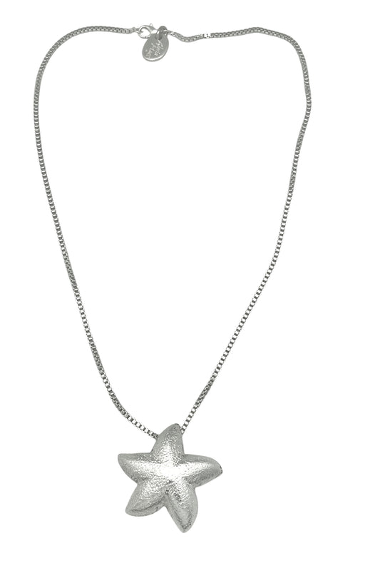 Collar estrella marina en plata 10µ y latón chapado. Largo50