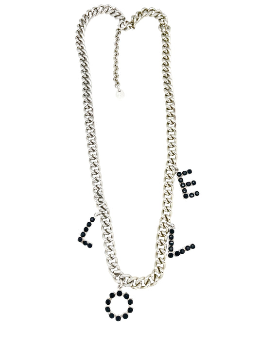 Collar largo LOVE en cristal Sw negro y plata 10µ