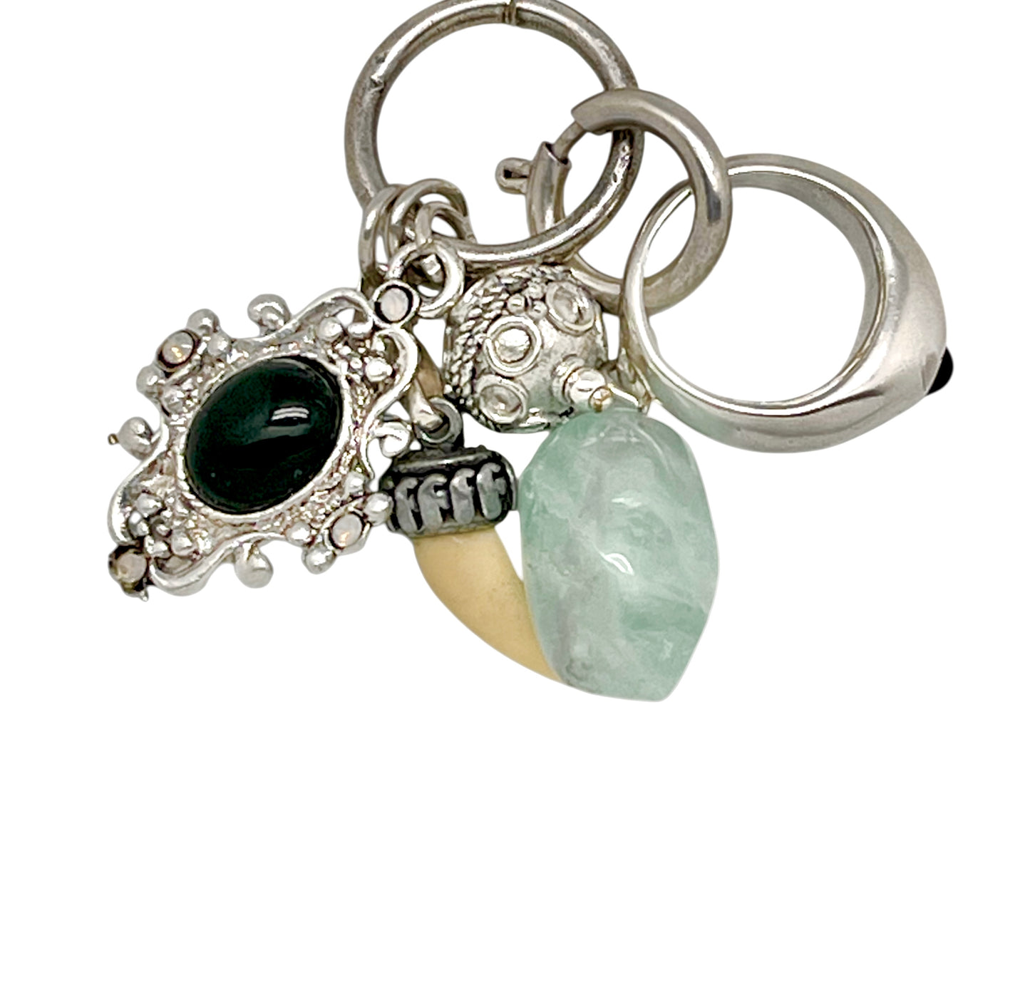 Collar largo Drift plata 10µ con anillo y otros charms