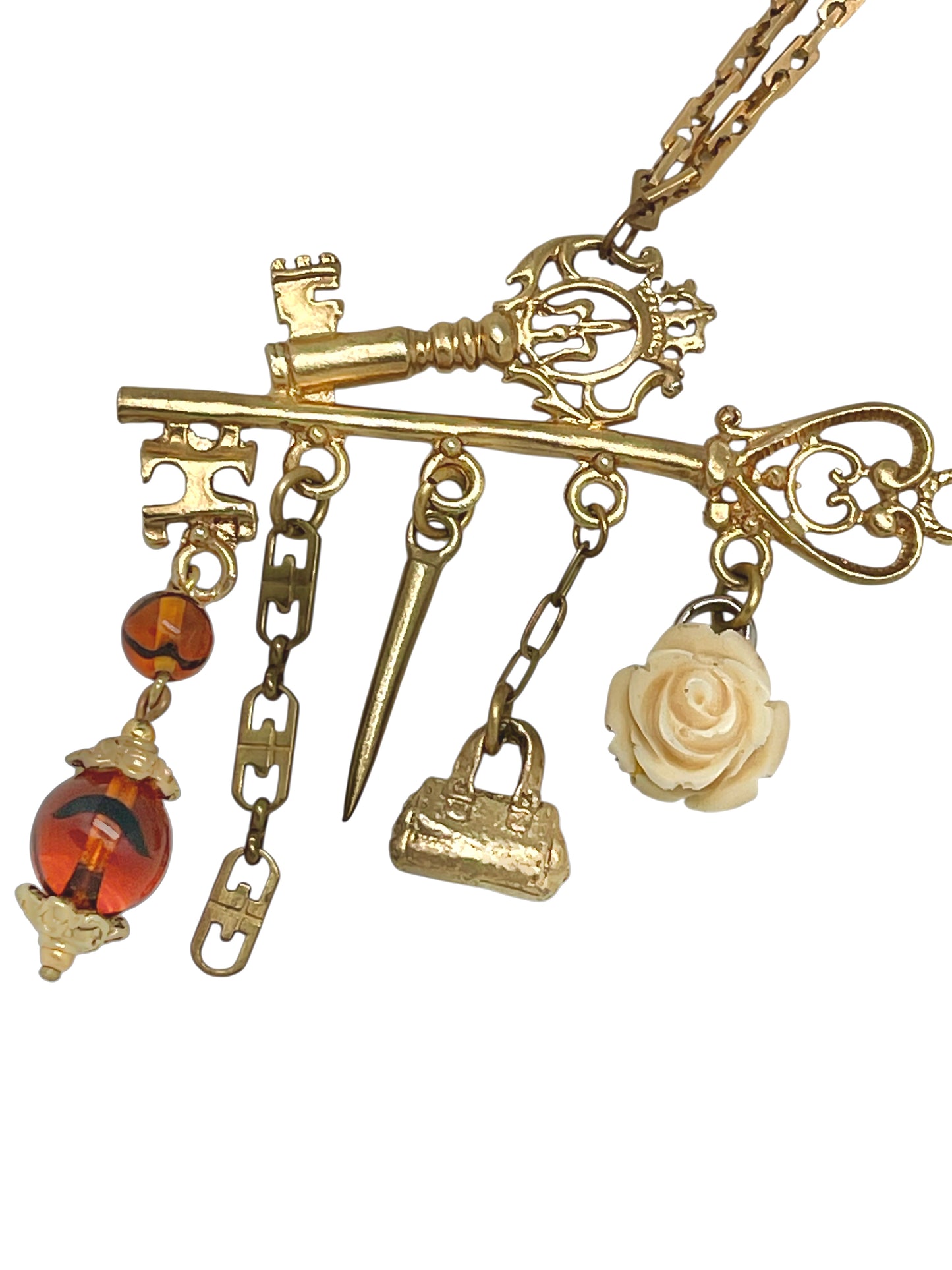 Collar largo Key Club charms pendant en dorado chapado latón