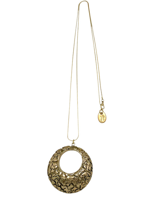 Collar largo Dentro del Laberinto resina dorado y latón chapado dorado