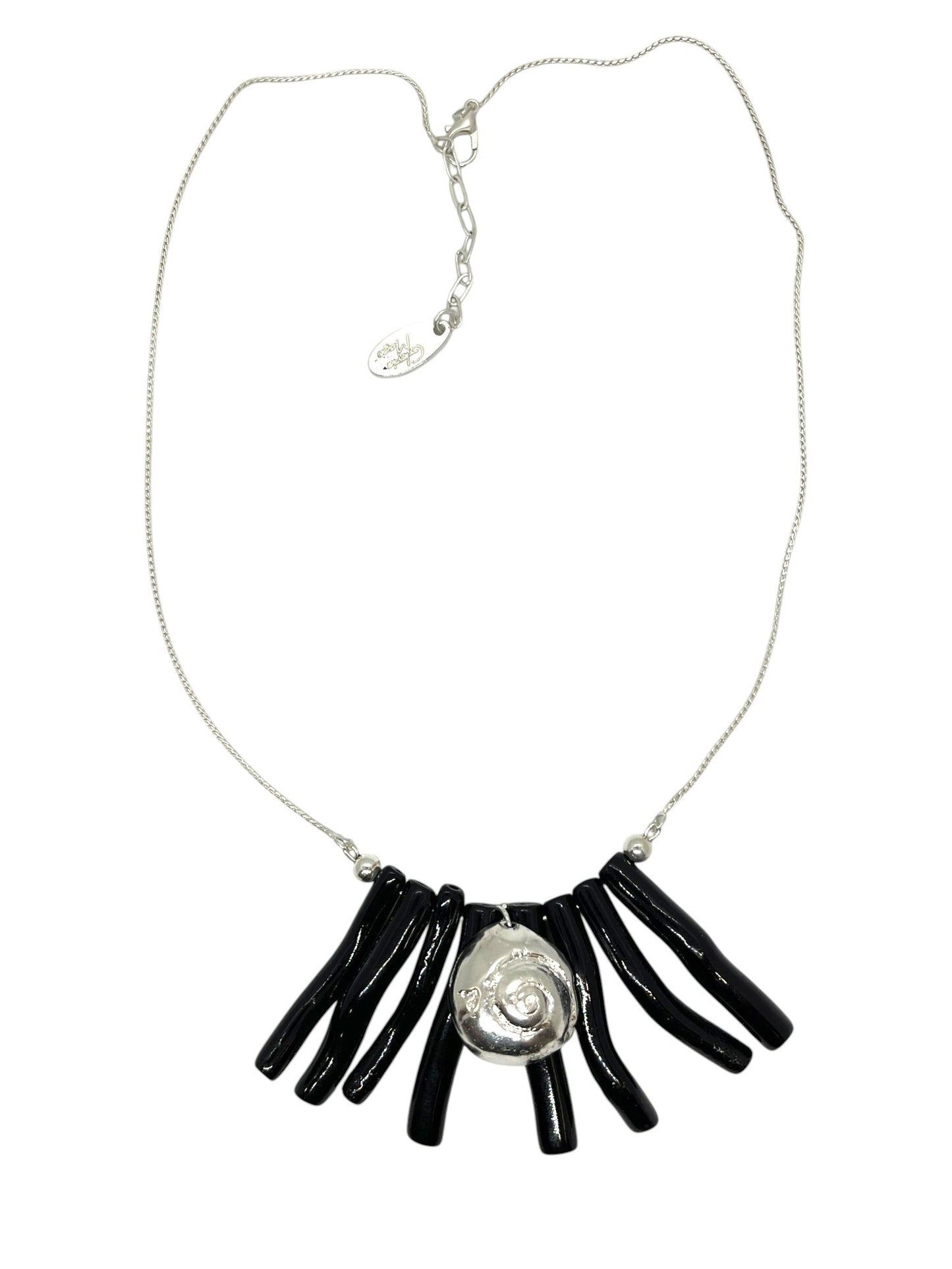 Gargantilla coral negro y caracola plata 10µ o dorado