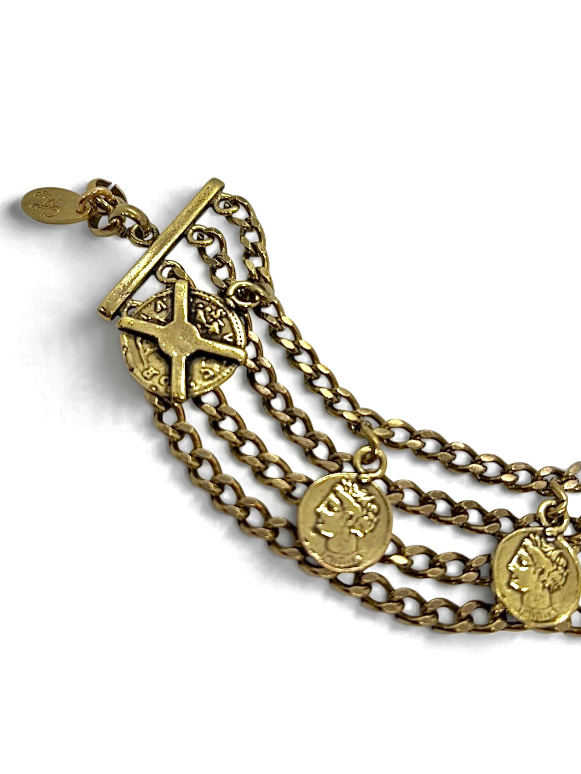 Pulsera multicadena con charms monedas en dorado latón