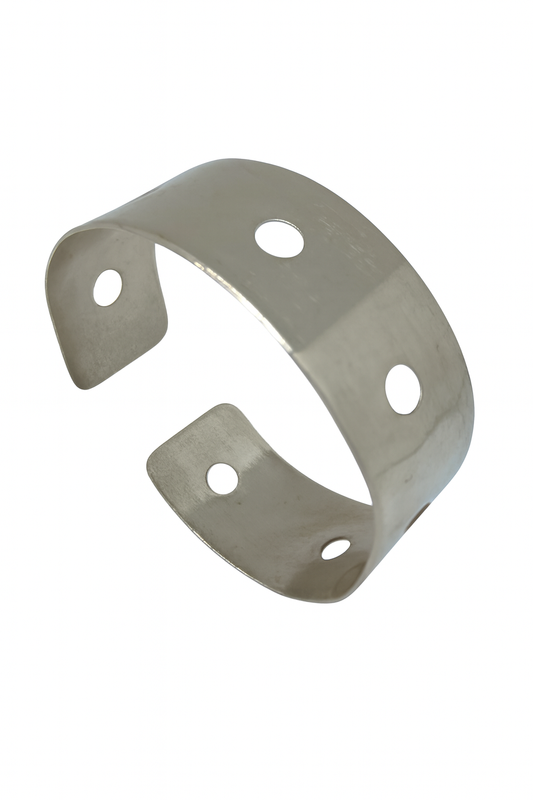 Pulseira "Laguna", punho largo em latão banhado a ouro