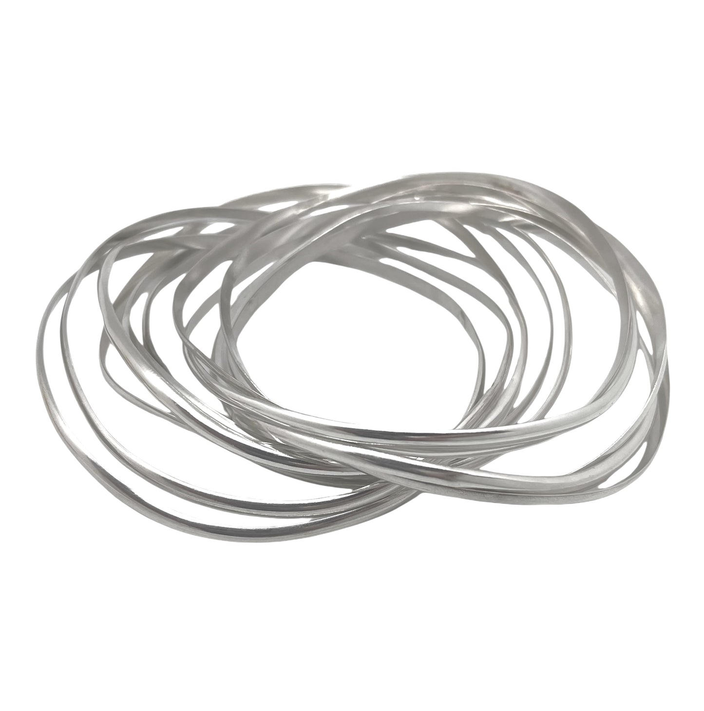 Pack de 2 Pulseras tipo Aro irregulares forma realizada a mano haciendo ondas. Plata de ley 10µ