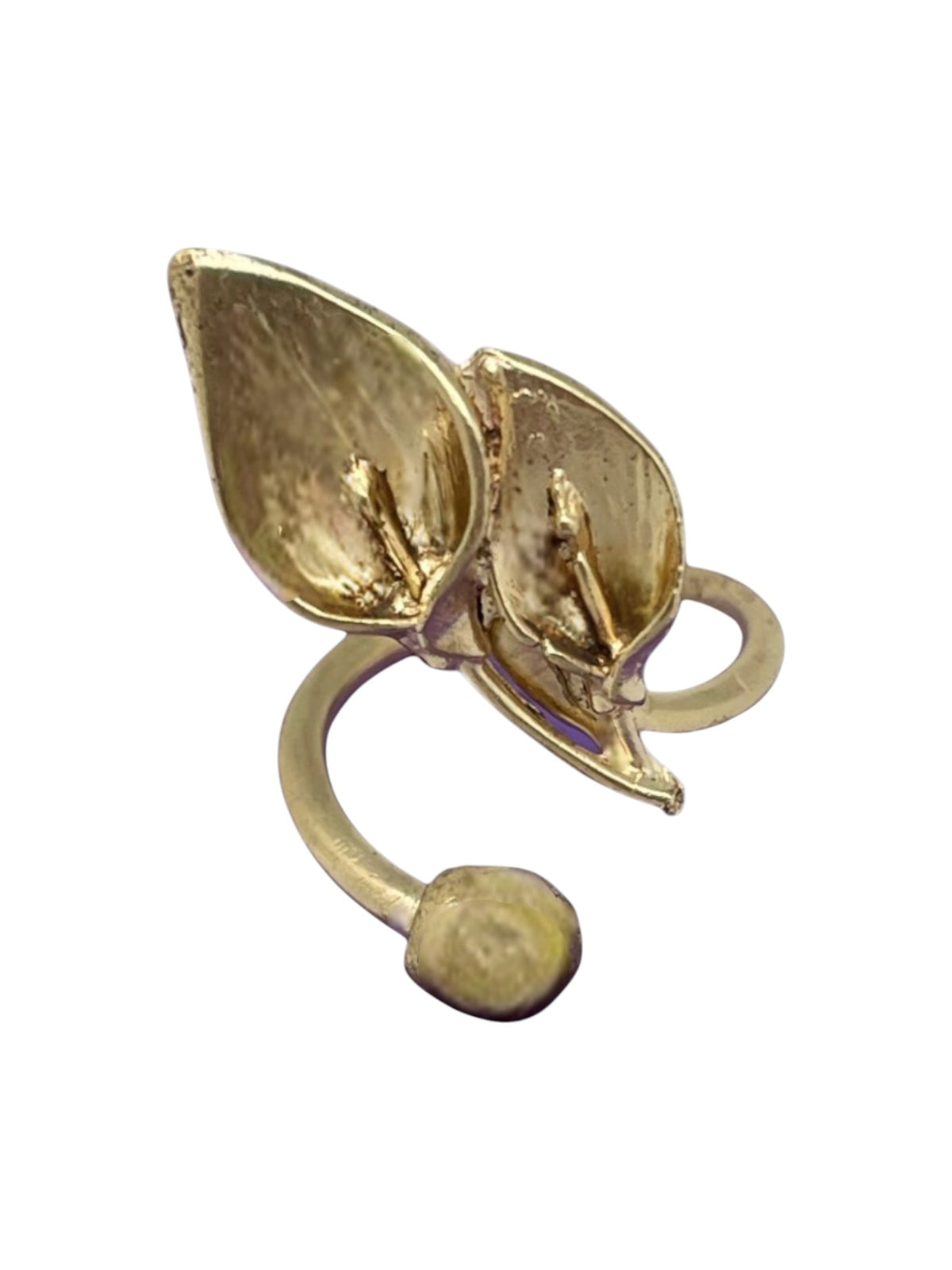 Anillo "Gloria Mago" flor cala y bola chapado ajustable en dorado