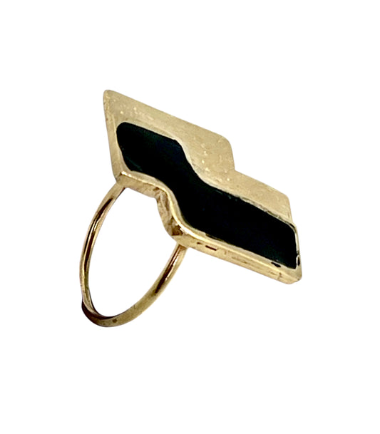 Anillo Escala en dorado con laca negra T14