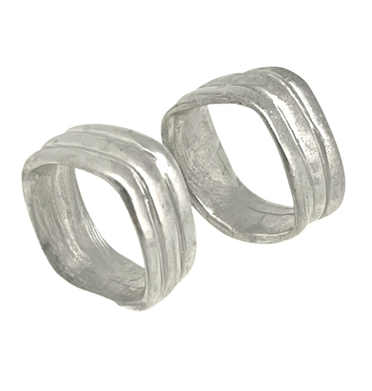 Pareja de anillos cuadrados Lineas plata de ley 10µ