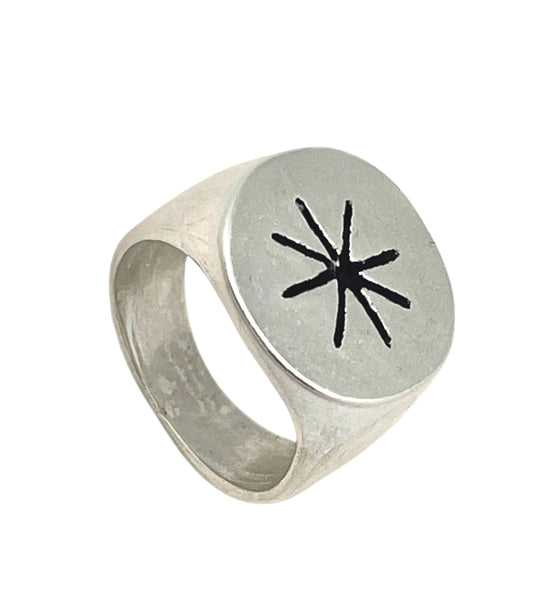 Anillo Sello Estelar en plata chapado 10µ