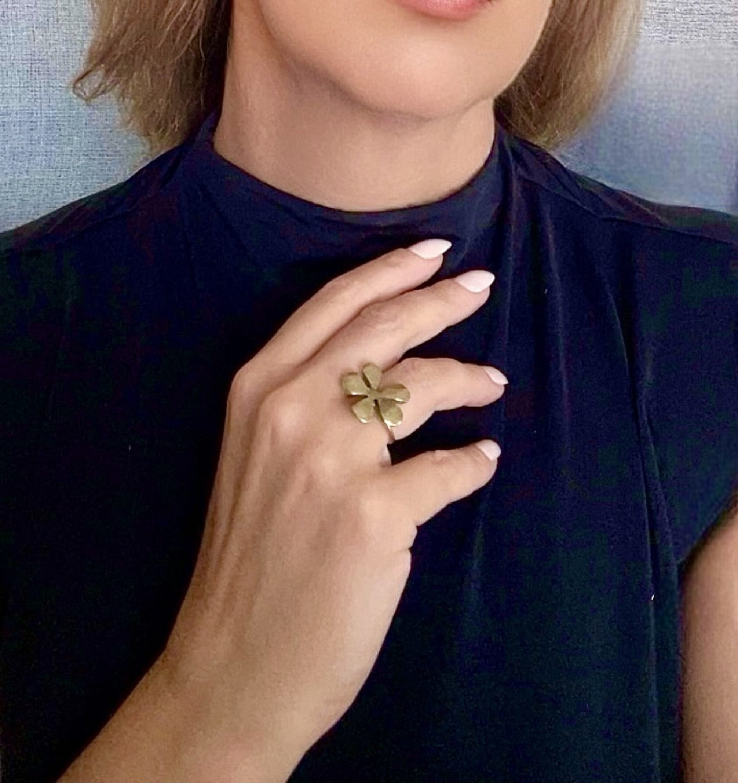 Anillo Mi Hoja dorado chapado latón