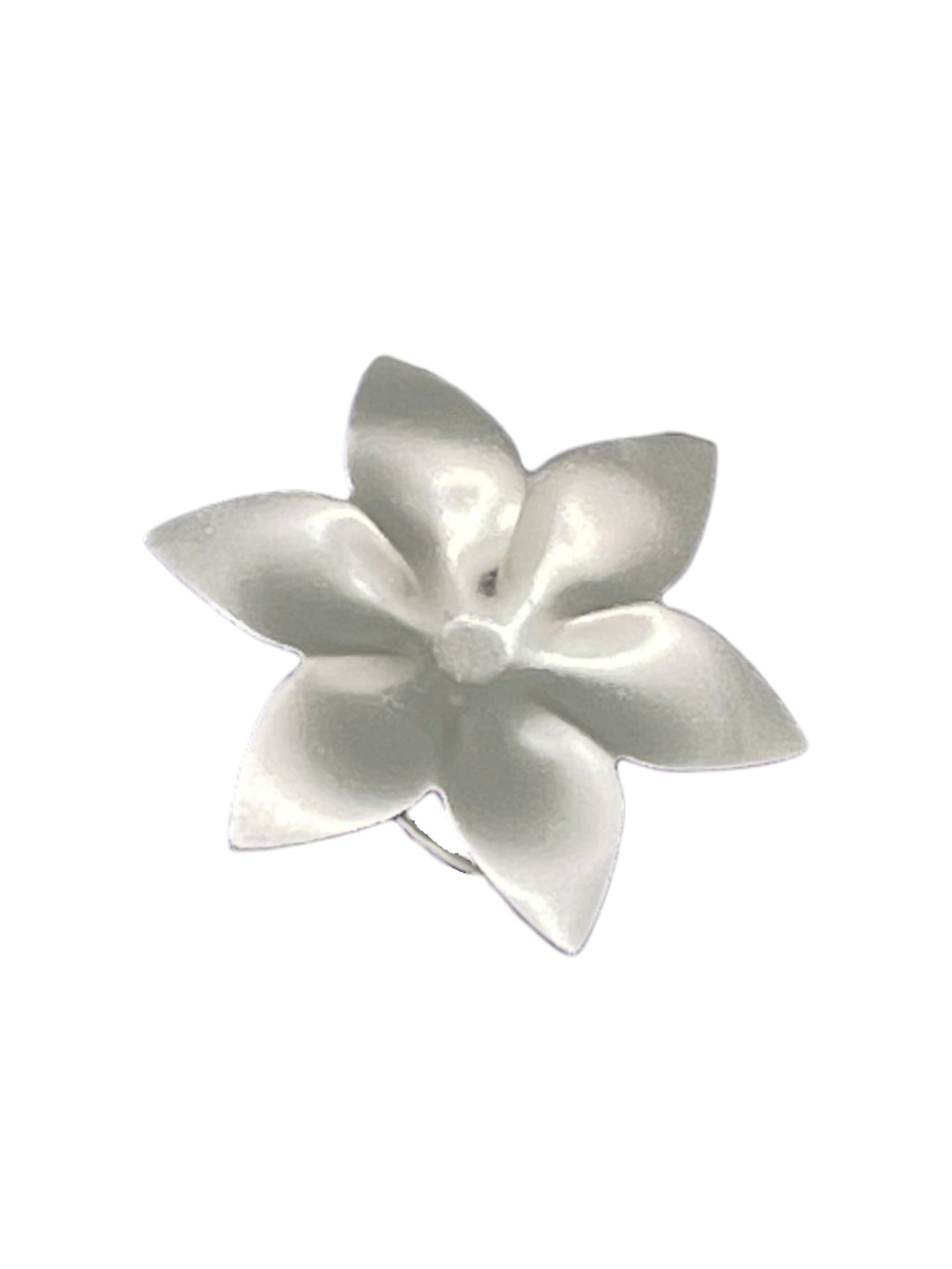 Anillo flor de laton en 3D plata 10µ o dorado