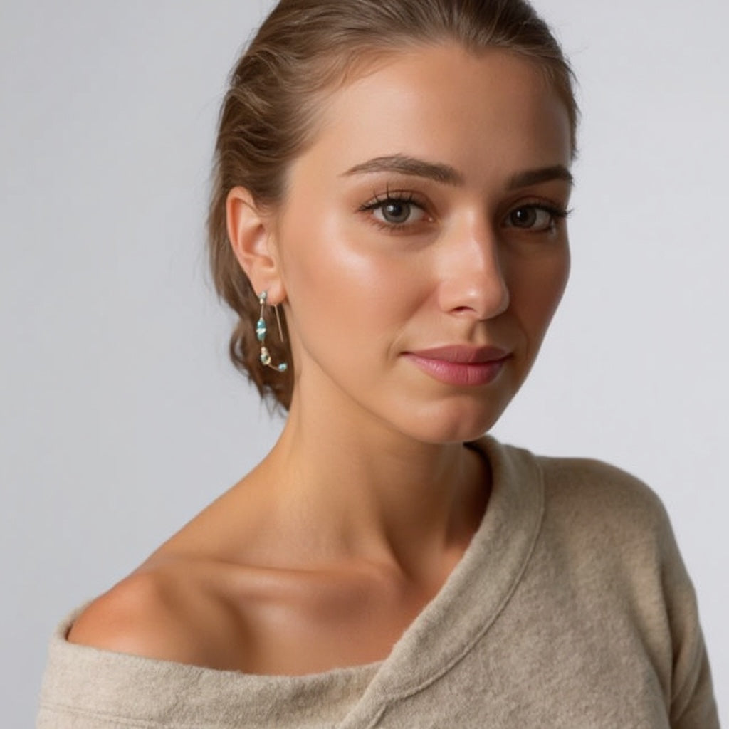 Pendiente tipo aro en plata 925 azul y cristal Sw irisado_ Plata Úncia