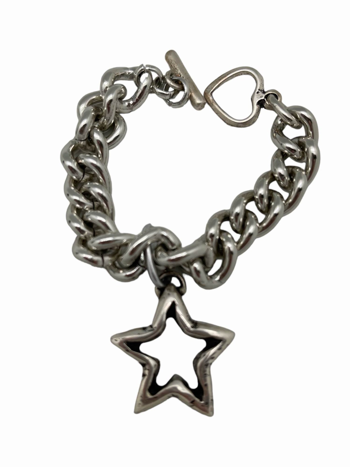 Conjunto de pulsera en forma de estrella y pendientes de hélice chapados en plata de ley.